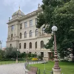 شقة National Museum